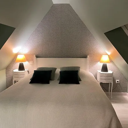 Les Du Grand Saule بيت للعطل *